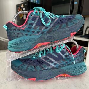 Hoka Speedgoat 2 Womens Size 10.5 Vibram Trail Running Athletic Shoes Hiking